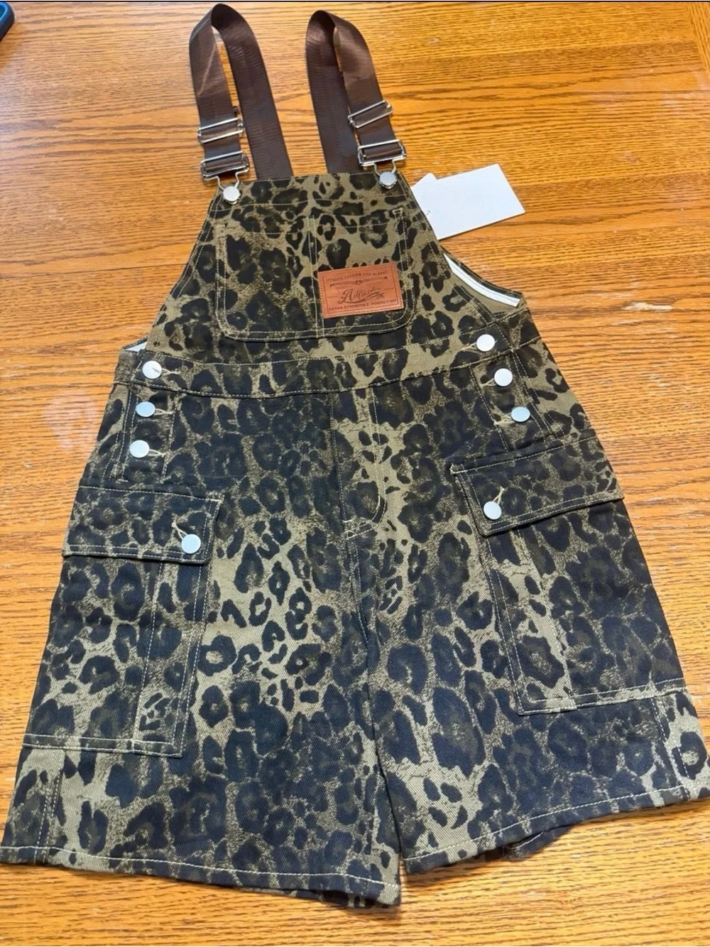 Aelfric Eden leopard print short overalls -S